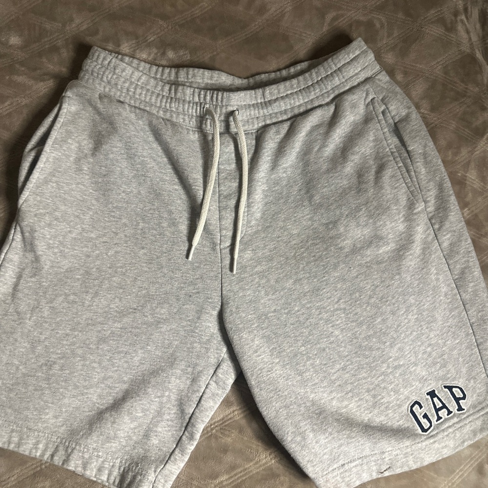 GAP Men's Gray Shorts